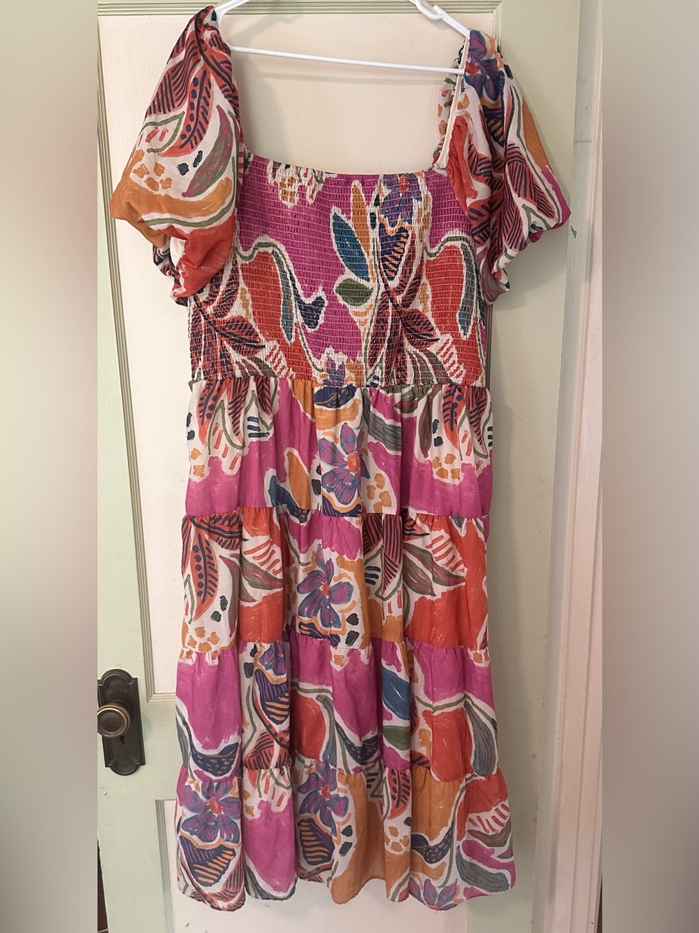 Women’s Vibrant 3 Tiered Midi Dress in Pink & Orange Floral. 3X